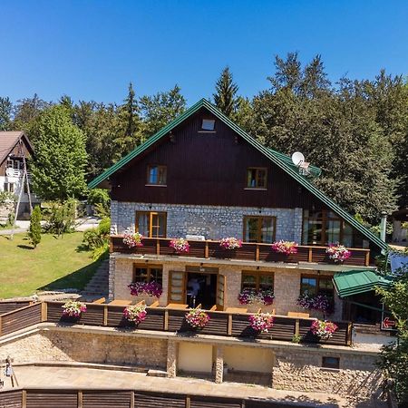 Golden Lakes Rooms Plitvička Jezera Esterno foto