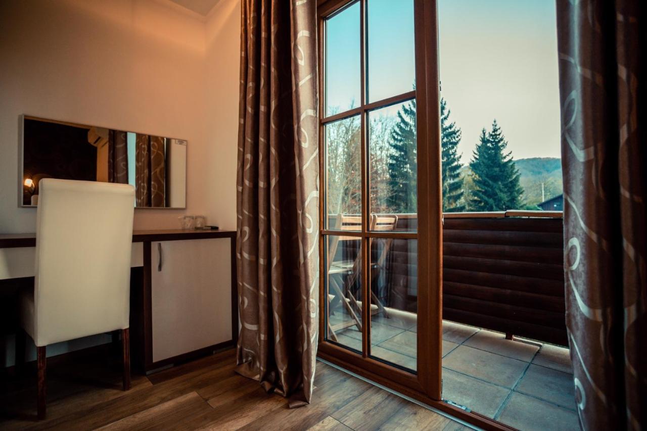 Golden Lakes Rooms Plitvička Jezera Esterno foto