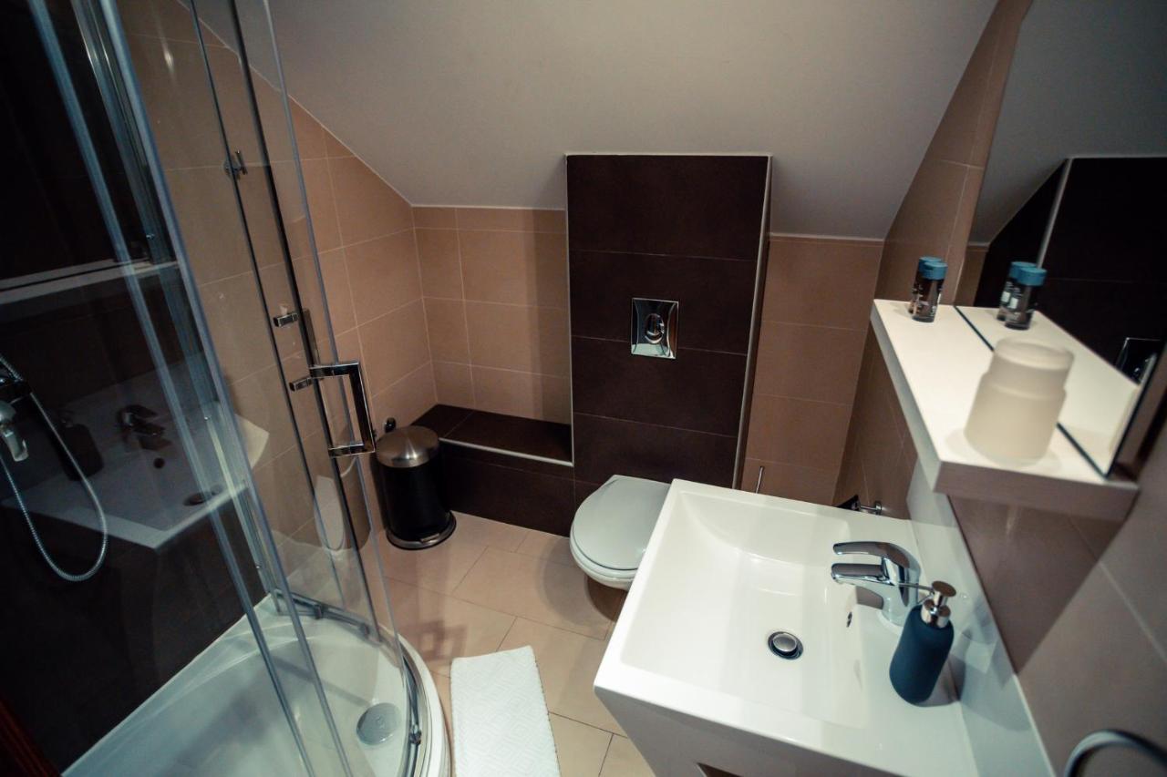 Golden Lakes Rooms Plitvička Jezera Esterno foto